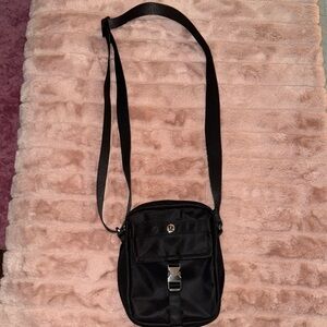 Black Lululemon Crossbody Bag NWOT